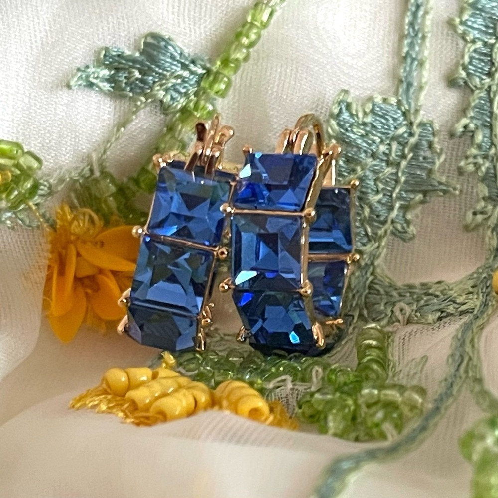 ✨Anthropologie Cecilia Earrings - Picture 6 of 11